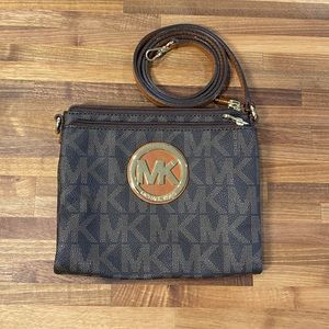 Authentic Michael Kors crossbody bag/wallet